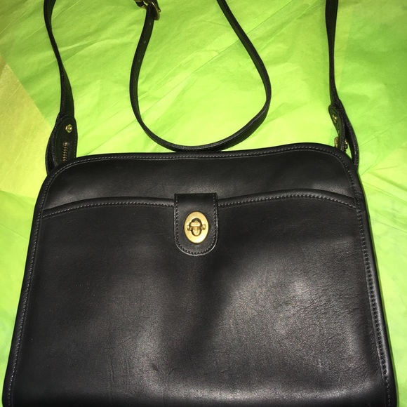 LAURA USA CROSSBODY - Picture 1 of 8